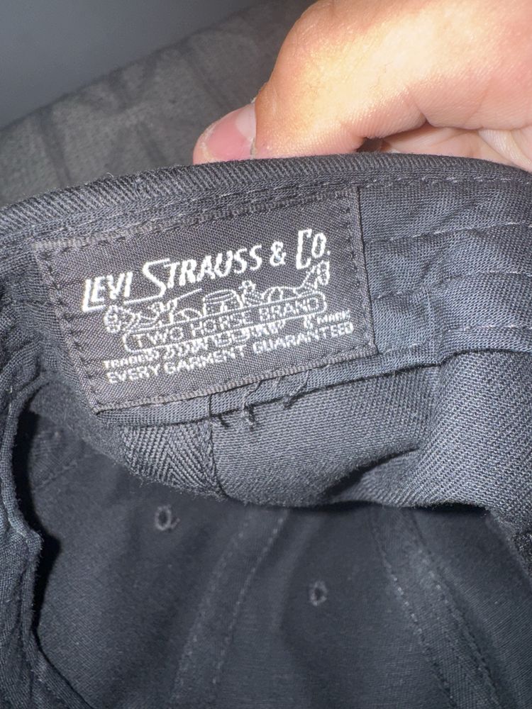 Levi’s кепка нова