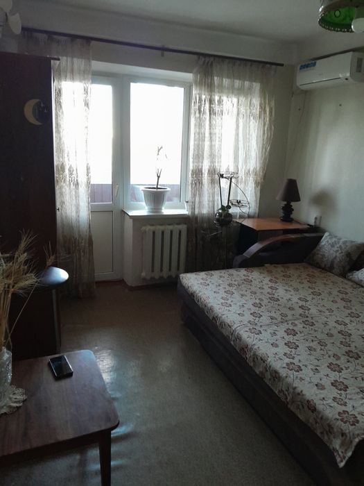 Сдам 1-комнатную квартиру посуточно Киев цент сердца Юность м.Чернигов-11-555.biz.ua