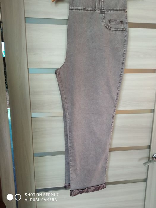 Продам штани джинси