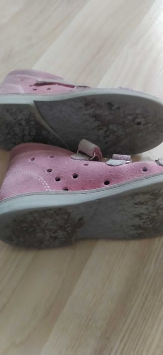 Pantofle buty do szkoły Sandały dziewczęce Adamki