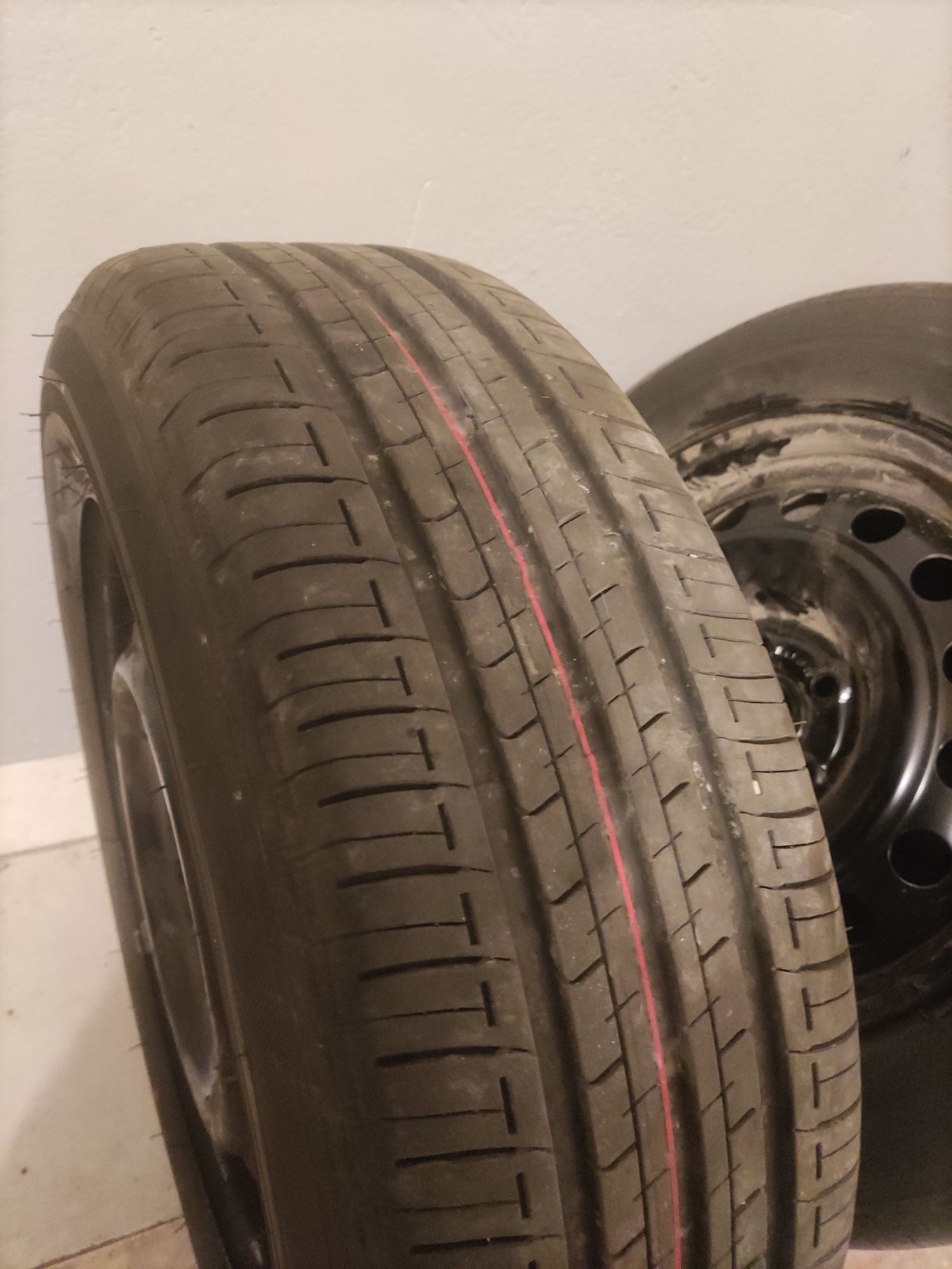 Opony z felgami 4szt 185/65 R15 nowe bridgestone