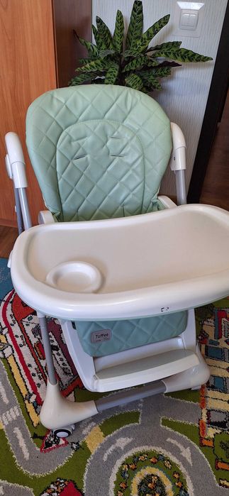 Стільчик для годування Carrello toffe