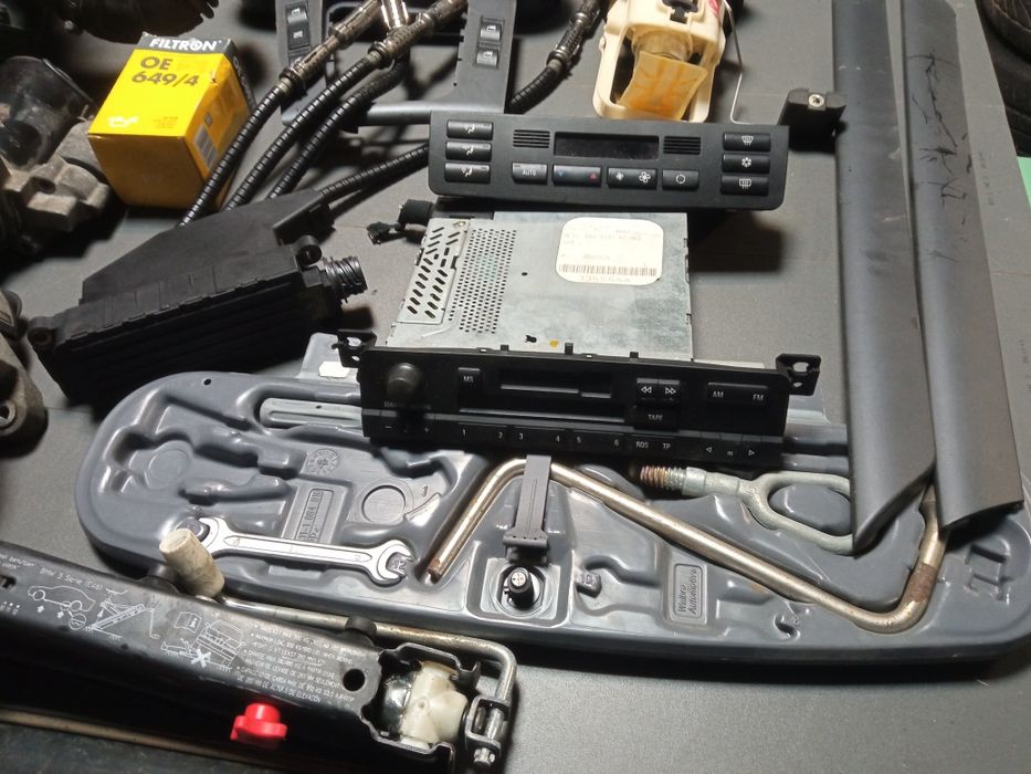 BMW E46 318 alternator rozrusznik cewka pompka lusterka filtry