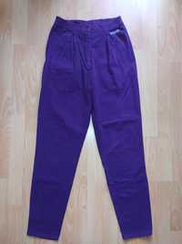Продам женские фиолетовые брюки размер 36/38.