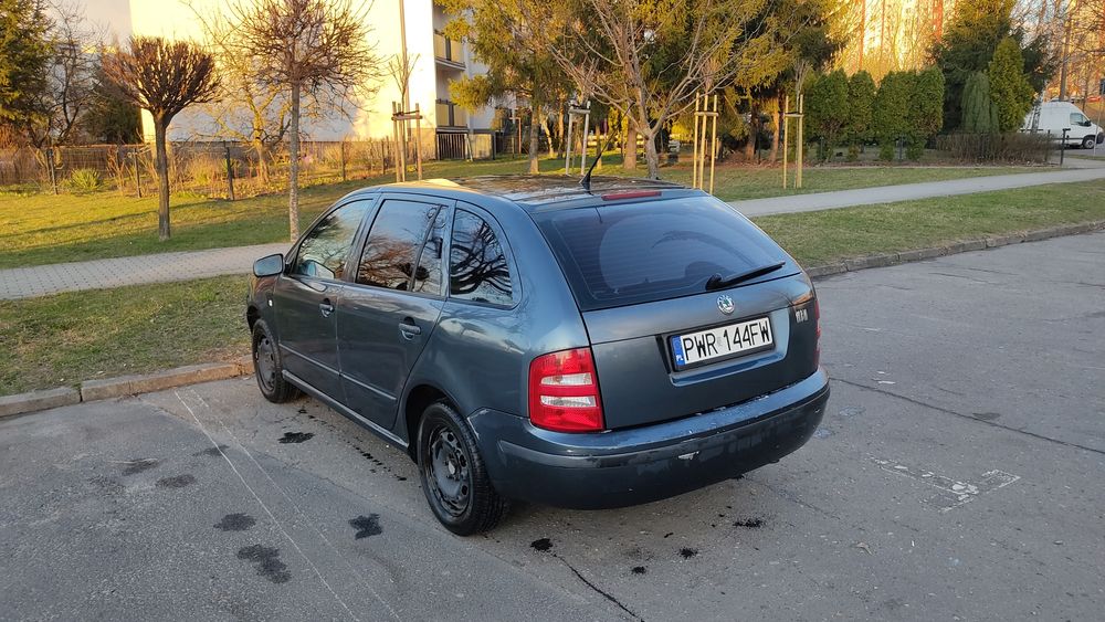 Wypożyczalnia Wynajem  Aut Tanio 300zl./tydz.