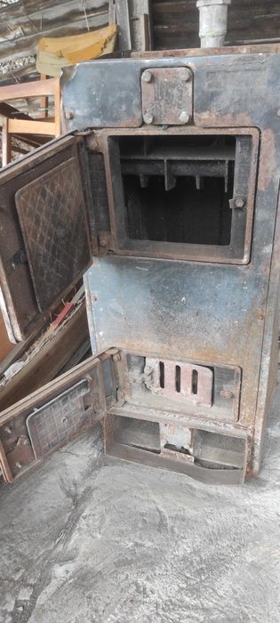 Продаю Твердо палений чагуний котел та чагуні батареї