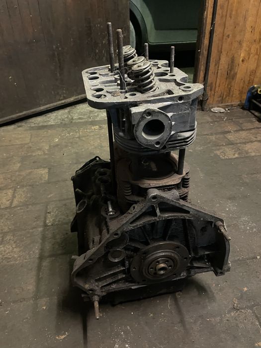 Silnik fiat 126p maluch do remontu słupek