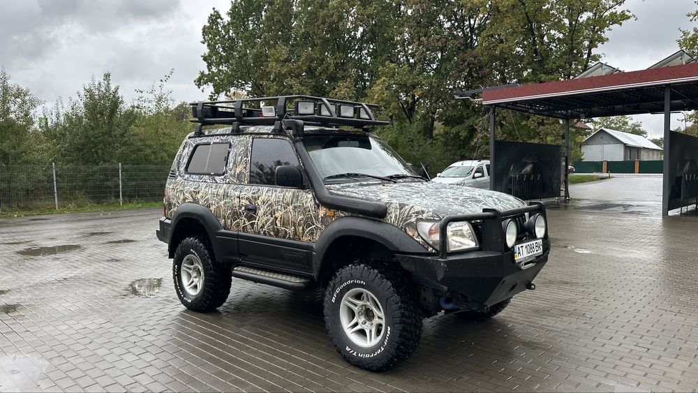 Toyota Land Cruiser 90