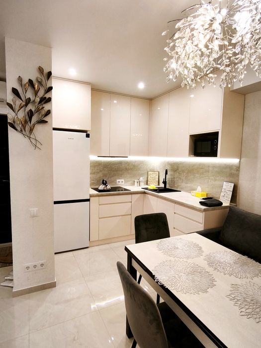 От хозяина! Двухкомнатная квартира на цокольном этаже 35 жемчужины