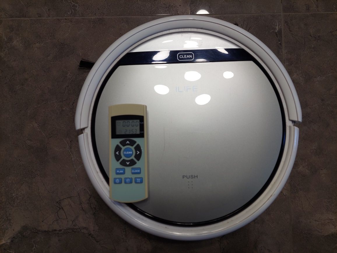 Робот пилосос ilife v5