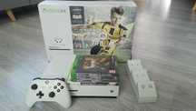 Xbox one S 500GB, pad, COD, Fifa 21, Star Wars battlefront, ladowarka