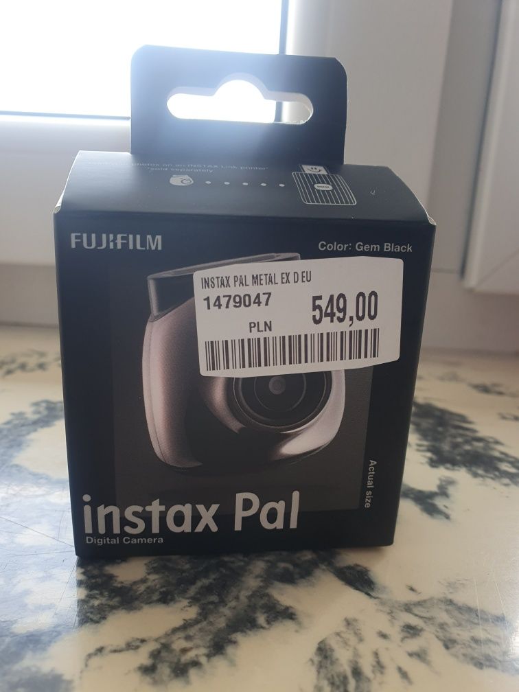 Nowy nierozpakowany Instax Pal