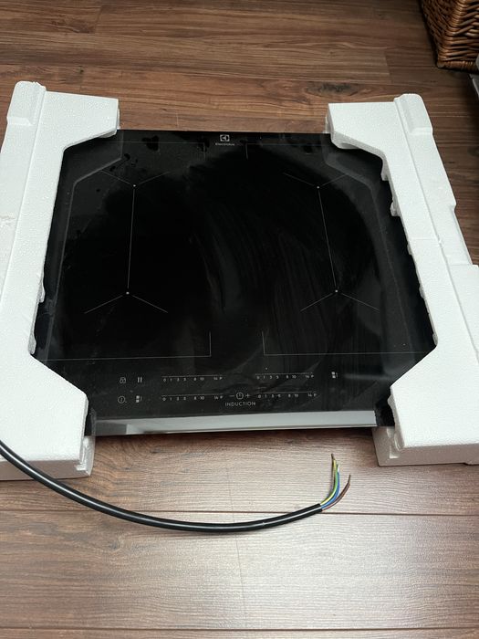 Płyta indukcyjna ELECTROLUX EIV644