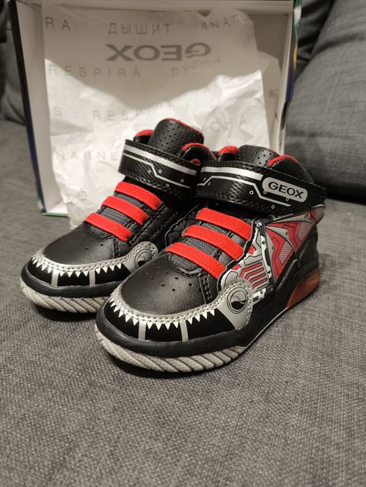 Buty Geox swiecące 24