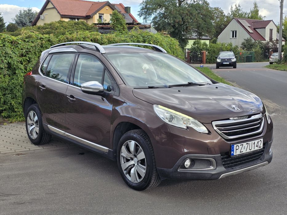 Peugeot 2008 1.2 2015r,Pure Tech,bezwypadkowy,półskóra,navi,full opcja