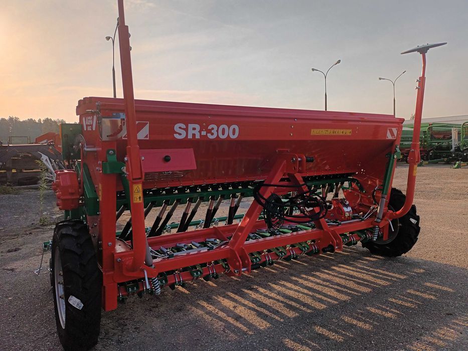 Siewnik zbożowy rzędowy SR250, SR270, SR301 AGRO-MASZ