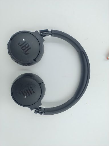 uszkodzony słuchawki bezprzewodowe nauszne jbl tune 660btnc czarny
