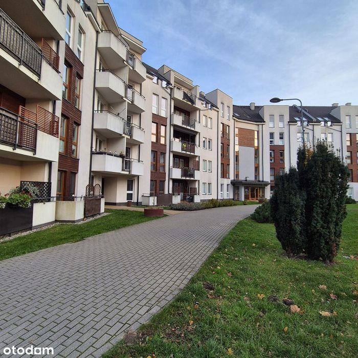 Duże miejsce postojowe w hali garażowej - Bartąska 3m - Villa Solaris