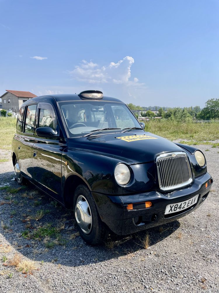 Vendo taxi ingles em nuito bom estado
