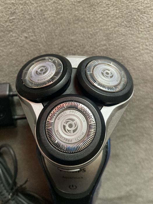 Бритва Philips Shaver Series 5000 AquaTouch