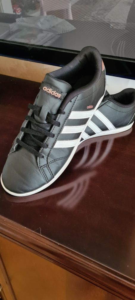 Кросівки Adidas 36 розмір
