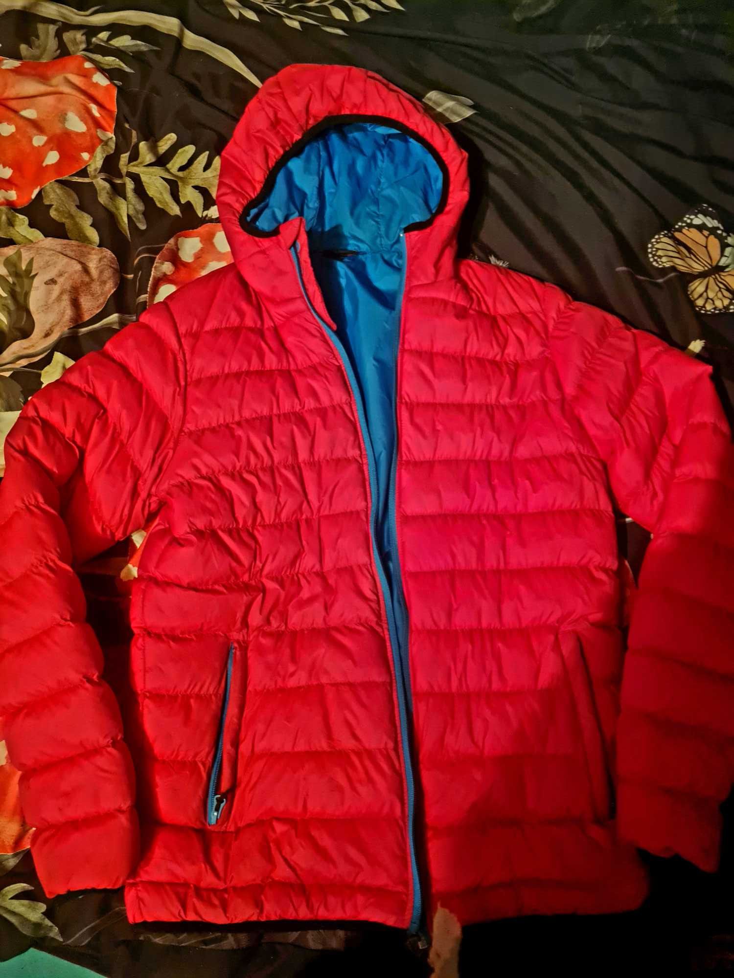Czerwona kurtka Elbrus