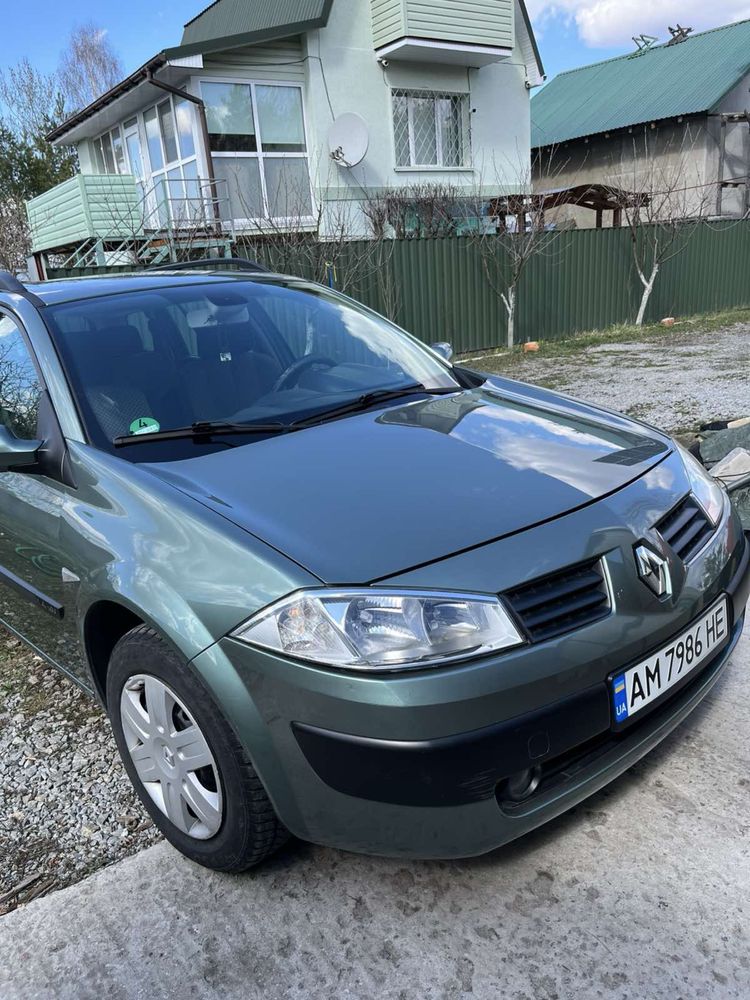 Продам автомобіль Renault Megan