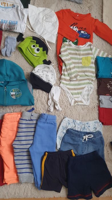 Paczka ciuszków dla chłopca w rozmiarze 74/80/86 cm