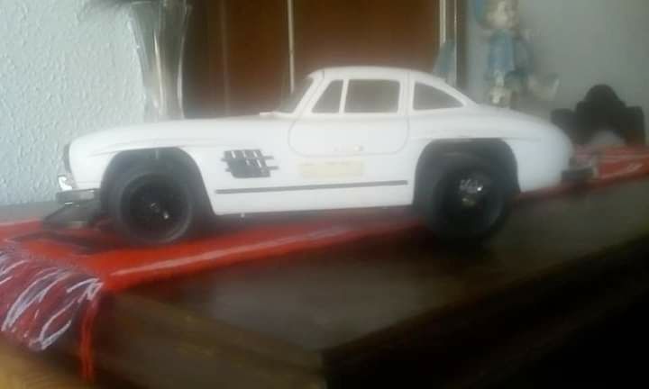 Vendo Mercedes Benz 300 SL RC + comando já com antena