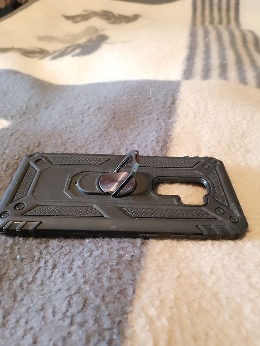 Кришка для телефона с подставкой