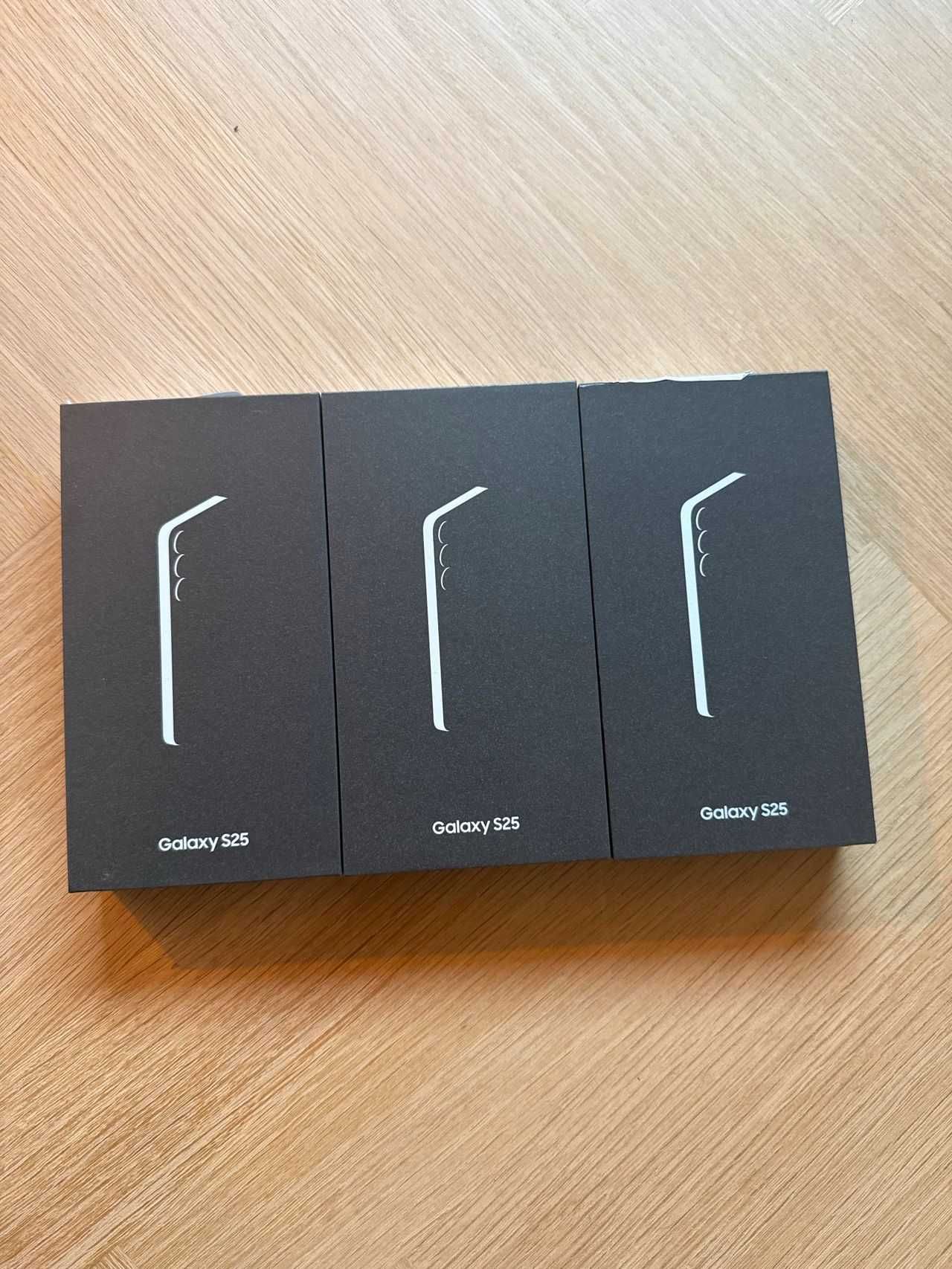 Samsung s25 12/128  Navy Nowy