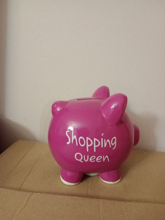 Świnka skarbonka królowa zakupów