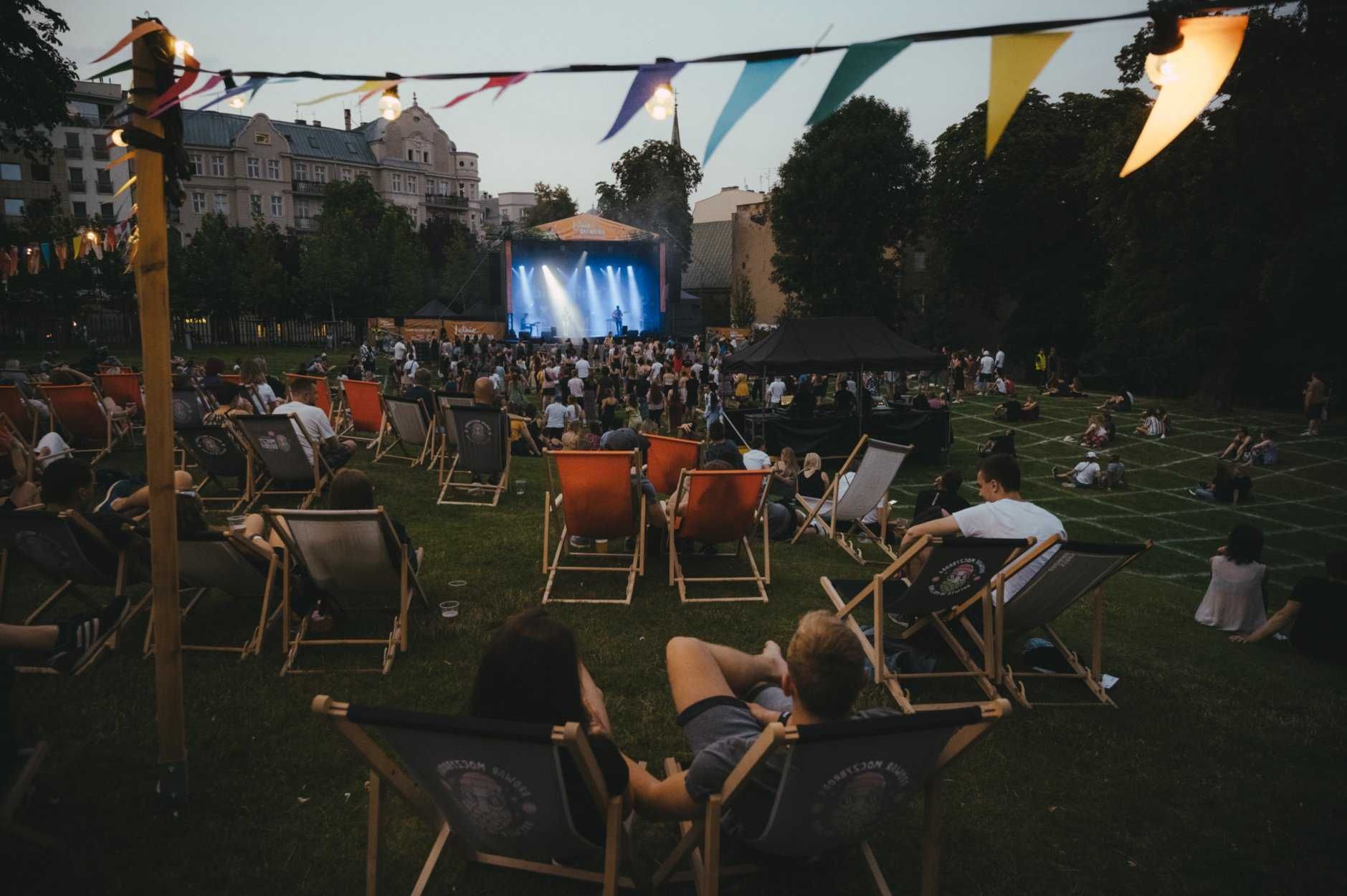 Ławostoły bawarskie - komplety piwne z rollbarem lub bez.