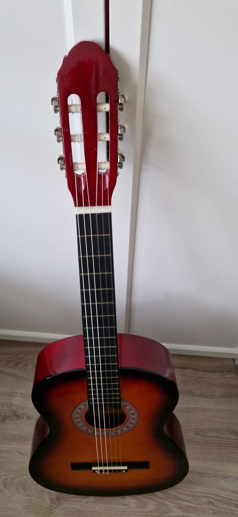 Gitara klasyczna 4/4 z pokrowcem