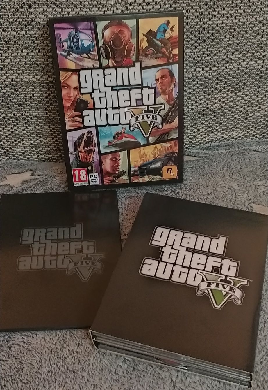 Pudełko z płytami do gry PC Grand Theft Auto V