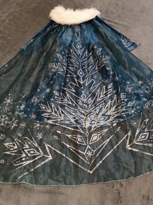 Карнавальна новорічна сукня Ельзи з м/ф Холодне серце на 4-5 р 104-110