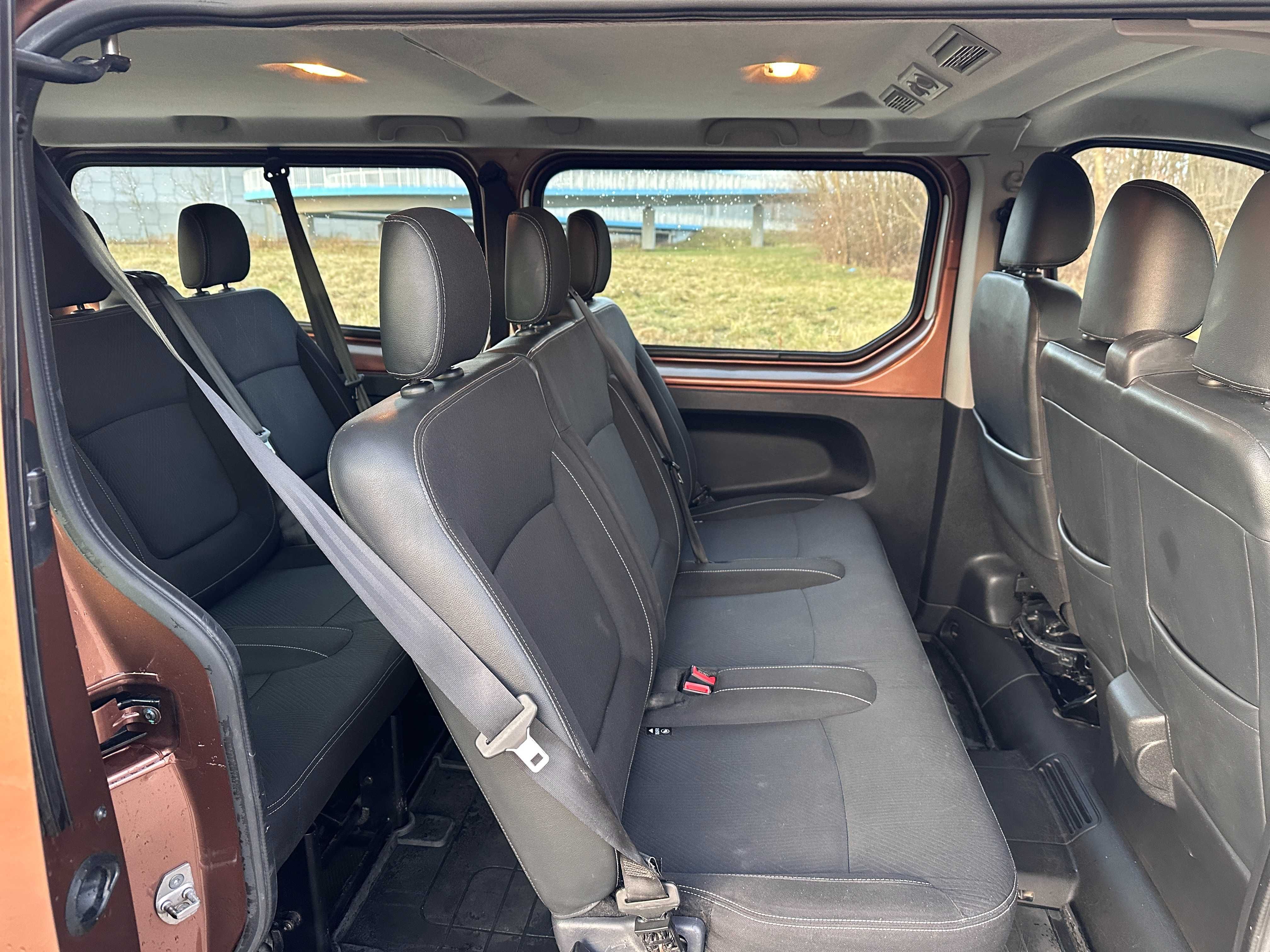 Wynajem Renault Trafic Long 9-os. | Wynajem busa 9 osobowego