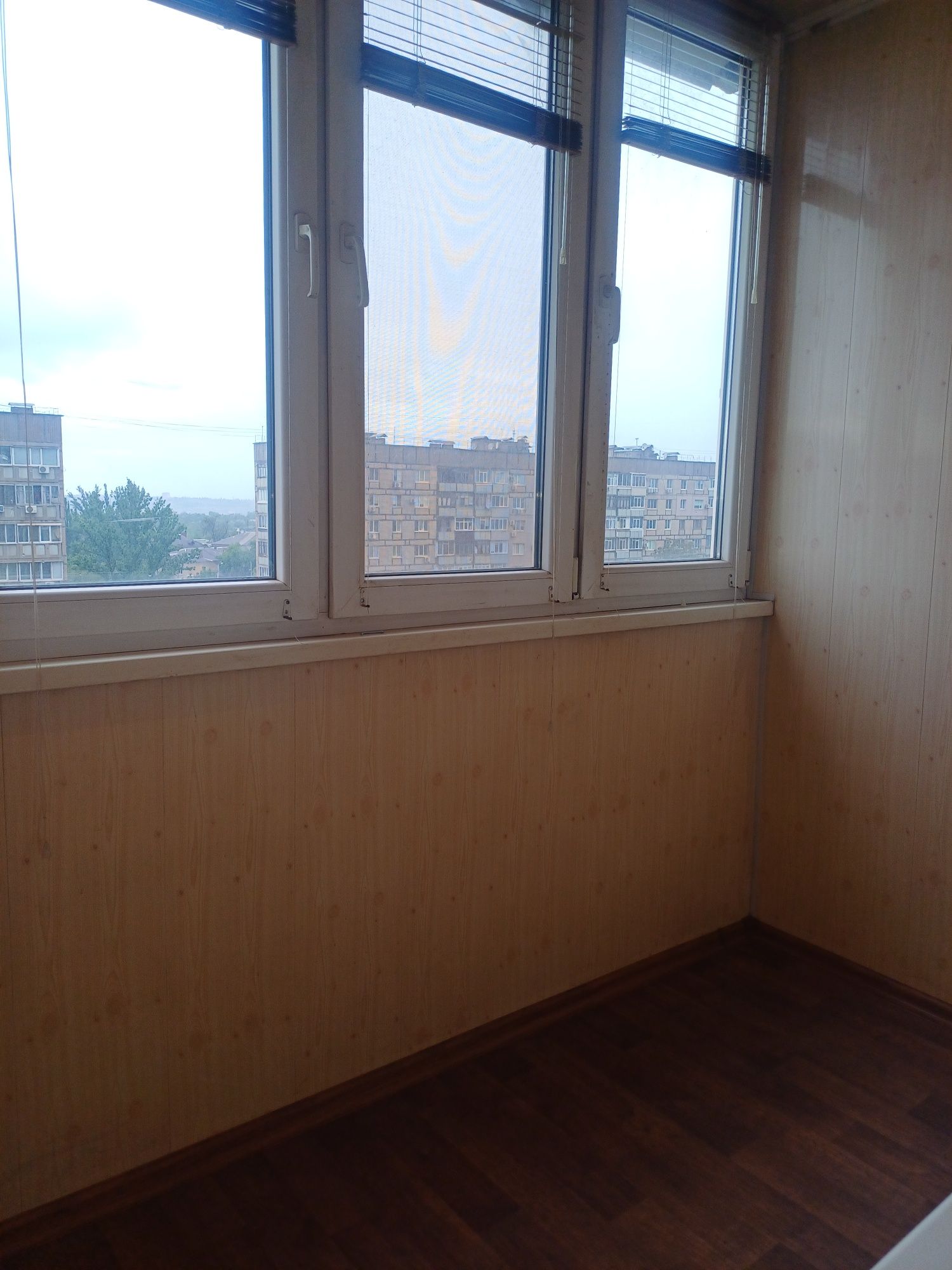 Продам 2 квартиры не угл 8/9 эт дома пр. Мира дом тканей Меаллургичес!