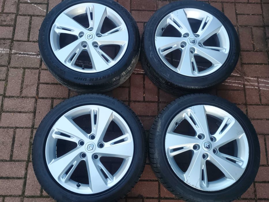 Aluminiowe felgi Renault 17 cali 5x114,3 ET 49 szerokość 7J komplet