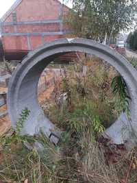 krąg betonowy z felcem i stopniami 1630x600  ścianka 12,5 cm