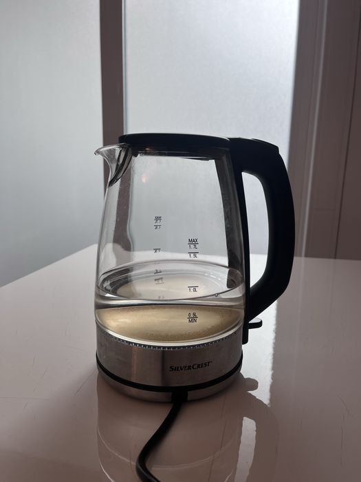 Jarro elétrico/ fervedor de água marca Silvercrest (LIDL)