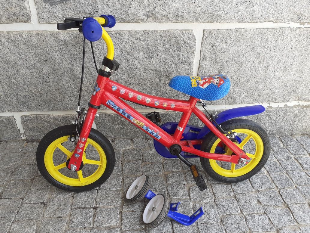 Bicicleta de criança da patrulha pata