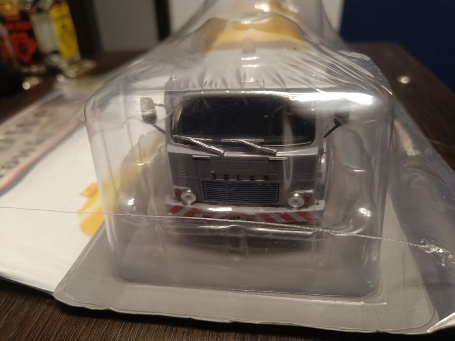 Jelcz 325 kultowe ciężarówki PRL deagostini