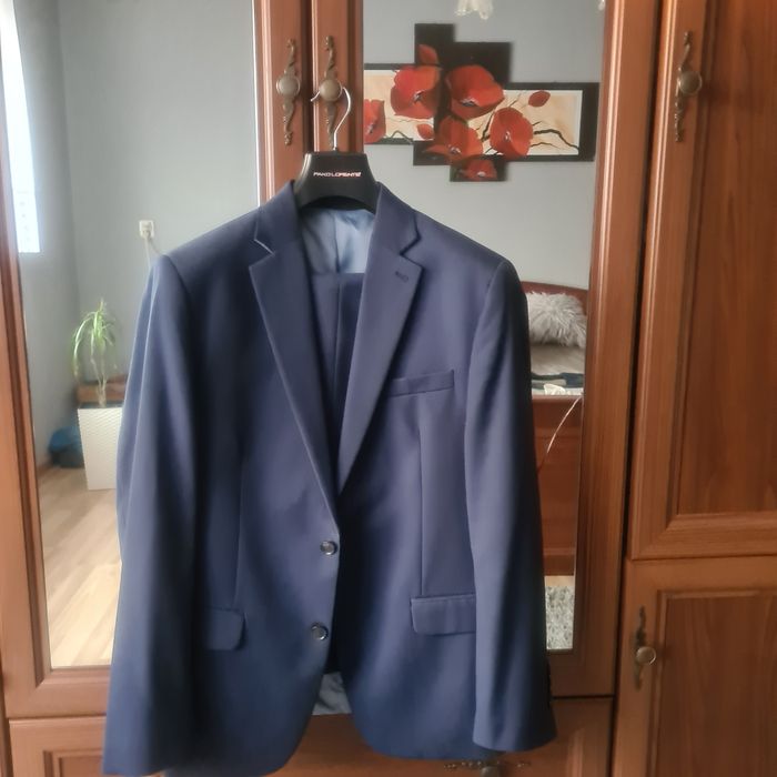 Garnitur męski granatowy