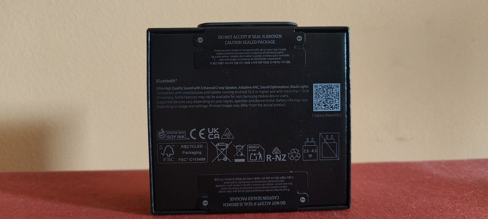 Nowe Samsung Galaxy Buds3 Pro SM-R630 Silver Bezprzewodowe + etui