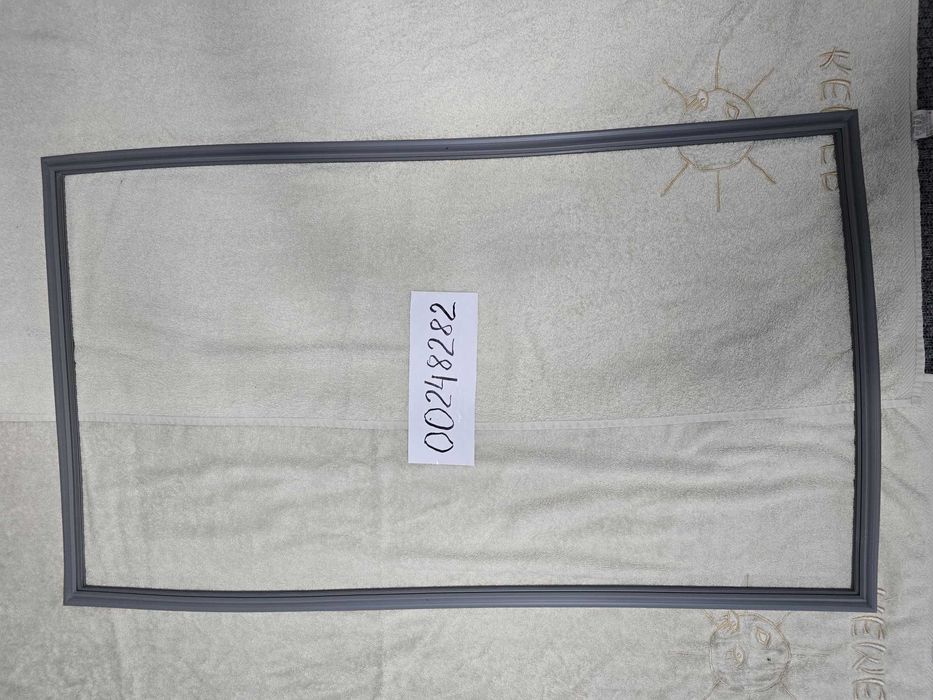 Ущільнення для холодильника Bosch KGN 36S52