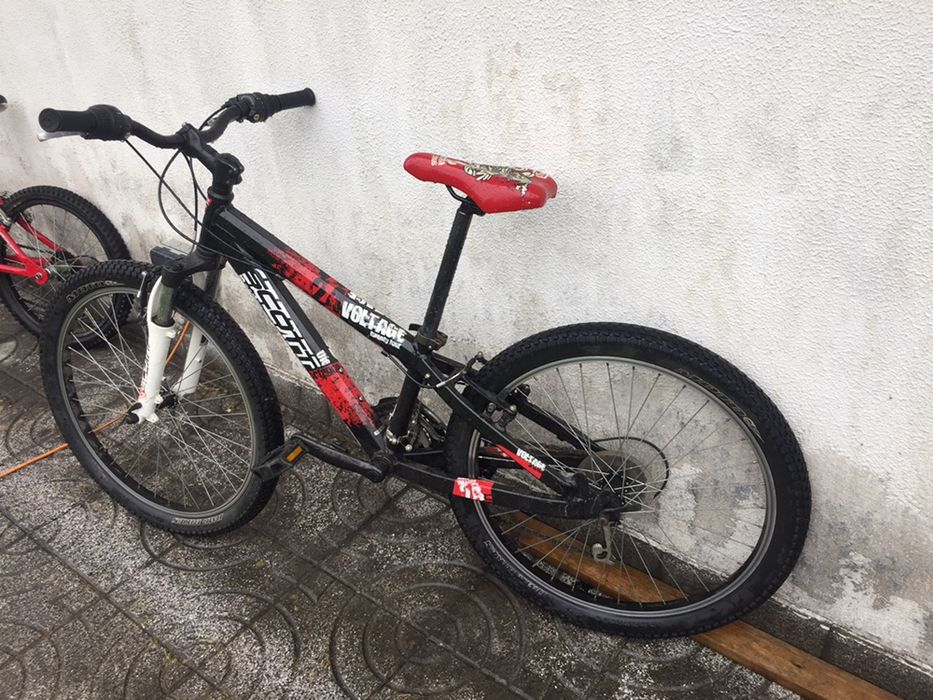 Scott voltage irrepreensivel