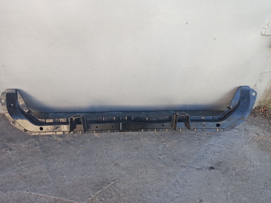 Нижняя балка на nissan rouge t32