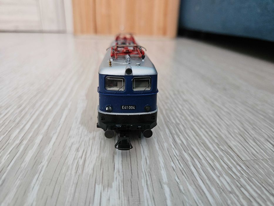Roco H0 - 43956 - Lokomotywa elektryczna E41 004 - uszkodzona
