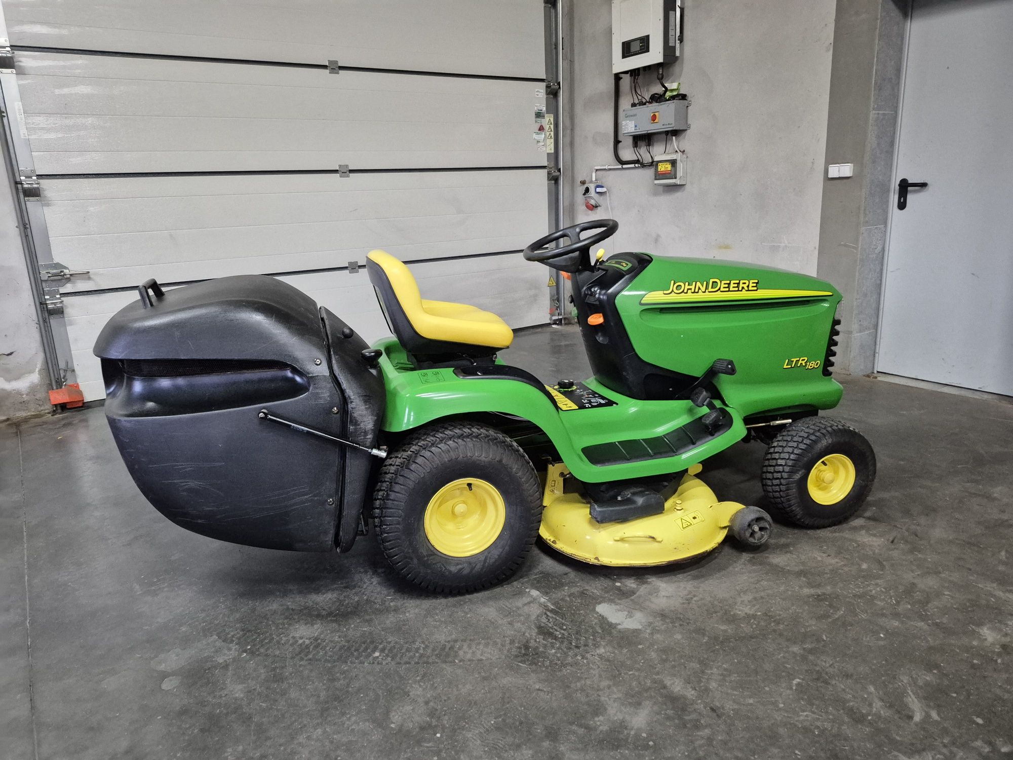 Kosiarka traktorek John Deere ltr 180 kawasaki dwa cylindry.